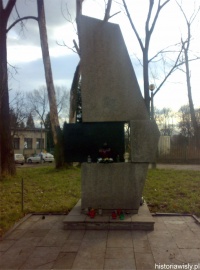 Pomnik w roku 2009.