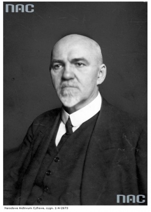 Tadeusz Łopuszańskibyły wiceminister oświaty, pierwszy prezes Wisły w latach 1906-1910.