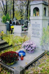 Nagrobek na Cmentarzu Rakowickim
