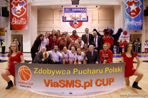 Wiślaczki z Pucharem Polski! Foto: Krzysztof Porębskipl fotoporebski.pl