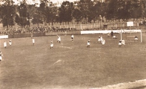 Stadion Wisły z perspektywy trybuny głównej przed 1939