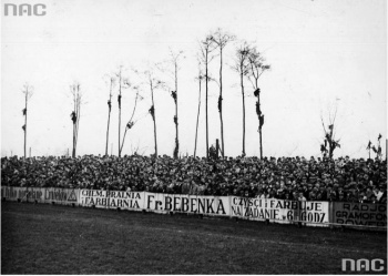 Pelny stadion - derby 1938