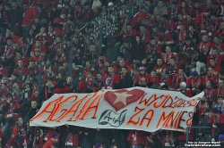 2012.03.30 Wisła Kraków - Legia Warszawa, nietypowe oświadczyny. Agata powiedziała "Tak!".
