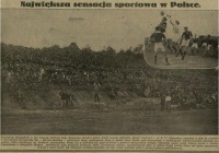 Tłumy widzów na meczu 1FC-Wisła w 1927 roku. Wśród obecnych wielu kibiców z Krakowa