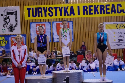 Finał poręczy: Julia Solarz (złoty medal), Dominika Woźniak (brązowy medal)