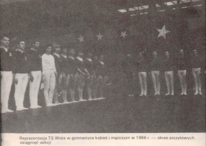 1966, sekcja gimnastyczna.