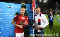 Zdeněk Ondrášek Piłkarzem Sierpnia Lotto Ekstraklasy. Nagroda wręczona przed meczecm z Lechią 15 sierpnia 2018.