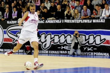 Maja Vucurović podczas meczu "Pomagamy Darkowi" 07.10.2010.