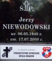 Grób Jerzego Niewodowskiego na Cmentarzu Rakowickim (16.11.2014)