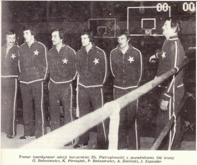Bokserzy wraz z trenerem, rok 1976.