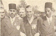 Paweł Stok trzeci od prawej, w czasie egzotycznej eskapady Reprezentacji Polski
