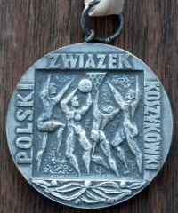 Srebrny medal Mistrzostw Polski w koszykówce kobiet w sezonie 1991/1992 (egzemplarz Marty Starowicz)