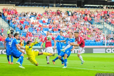 Wygrana z Lechem Poznań 2:0 w pięknym stylu! Paweł Brożek znów zdobywa bramki dla Wisły.