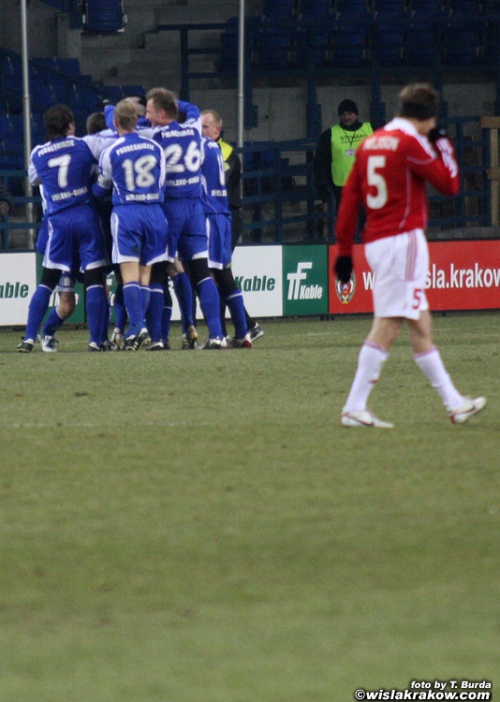 Sensacyjna przegrana z Podbeskidziem na początek marca 2011. W rewanżu Wisła mimo prowadzenia 2:0 tylko remisuje i odpada z Pucharu Polski w 1/4 rozgrywek.