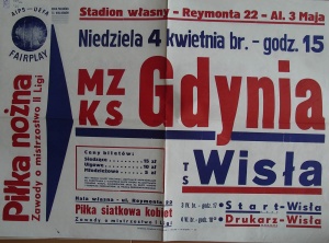 Wzmianka o meczach siatkarek na plakacie zapowiadającym mecz piłkarski Wisła-MZKS Arka.