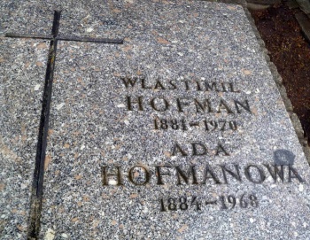 Wlastimil Hofman - grób w Szklarskiej Porębie