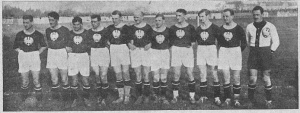 Reyman piąty z lewej. 1923 rok
