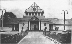 Wejście główne na teren Wystawy Architektury w 1912 roku