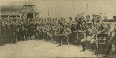 Legioniści na boisku Wisły. Sierpień 1914