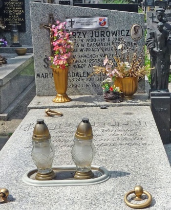 Grób Jerzego Jurowicza na Cmentarzu Rakowickim