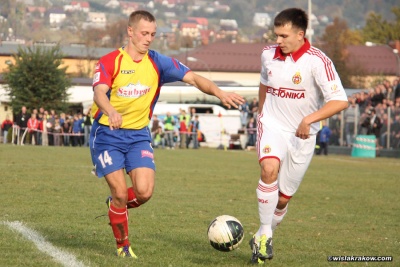 26 października 2011 Adrian zadebiutował w seniorskiej drużynie Wisły w meczu PP z Limanovią w Limanowej.[Foto: Grzegorz Migdał/wislakrakow.com]