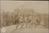 Niezidentyfikowane zawody lekkoatletyczne w 1924 roku. 2 od prawej zawodnik Wisły