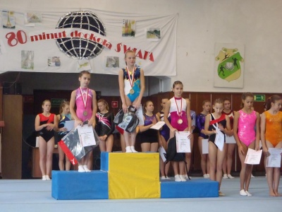 Turniej Młodości, Zabrze 2011-10-15 (Aleksandra Borkowska - II miejsce, Klara Kopeć - III miejsce, Maria Bieda - IV miejsce)